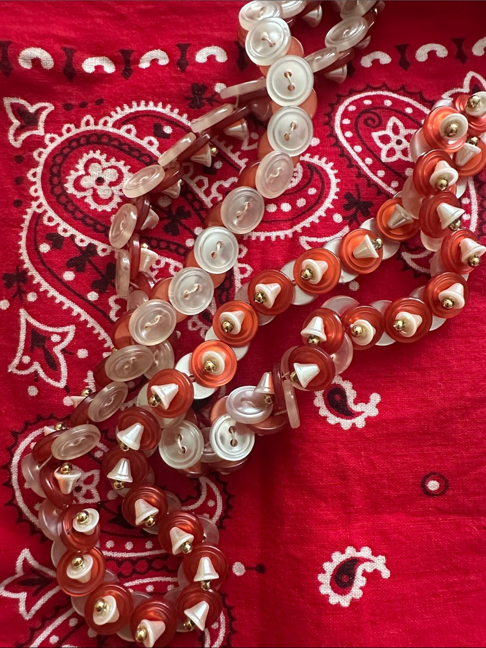 Vintage Button Strand Necklace in Coral red and Pearl
